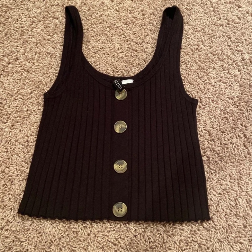 cropped button tank